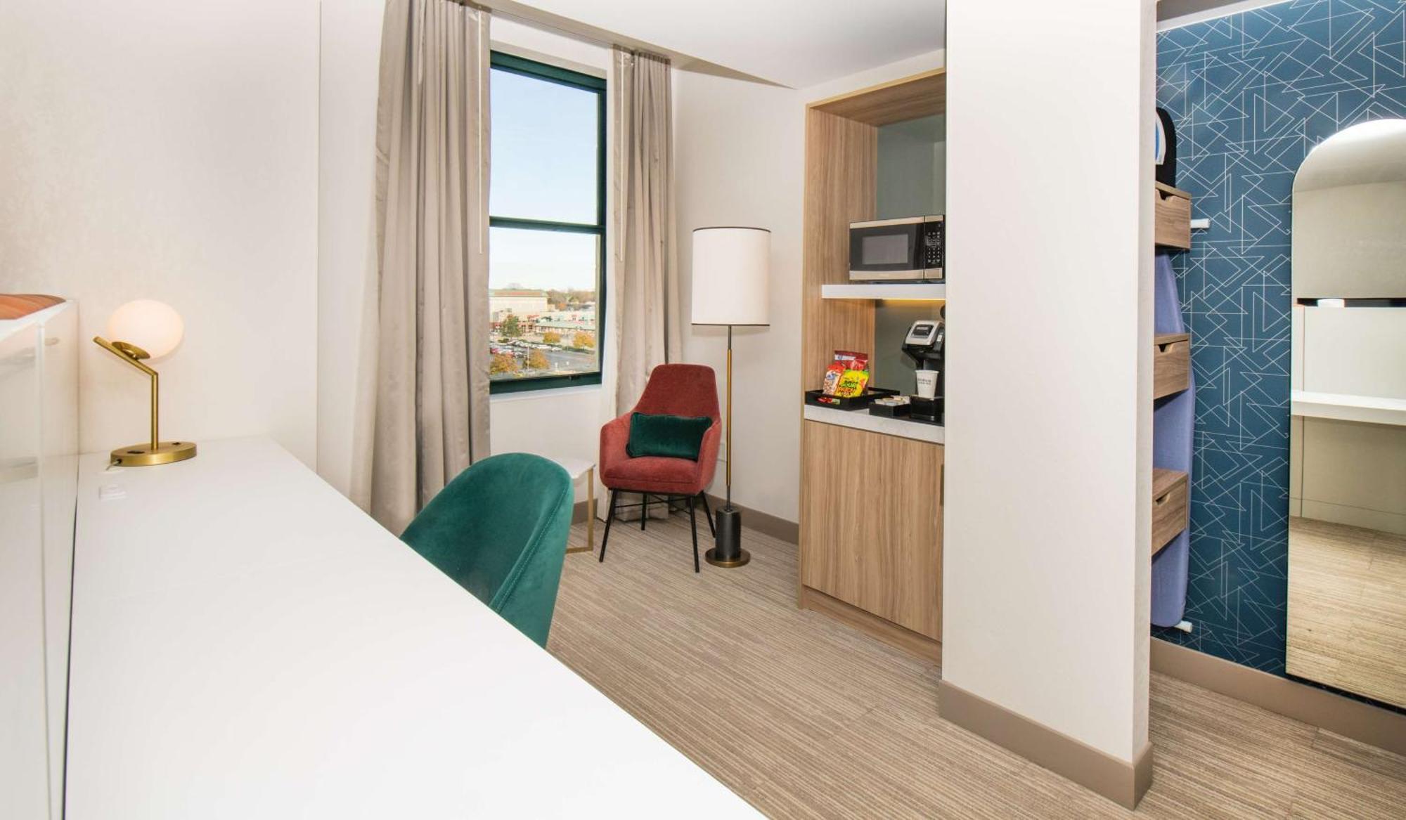 Hilton Garden Inn Flint Downtown Экстерьер фото